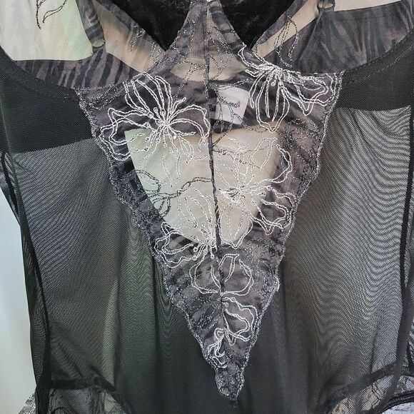 Elegant Moments Lingere Size M NWT - Picture 4 of 8